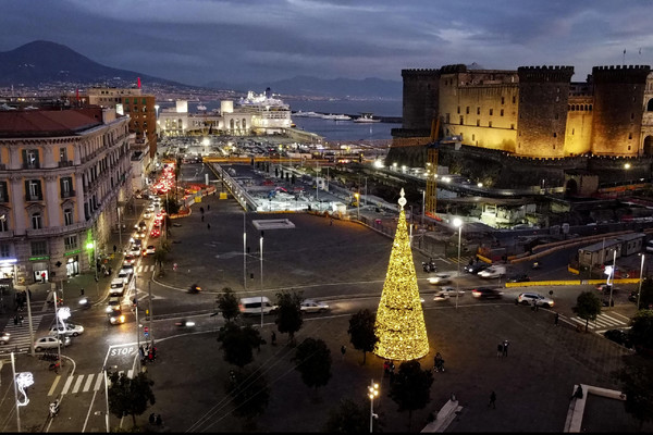 Covid-19: Governor of Campania, free Christmas? It depends on us