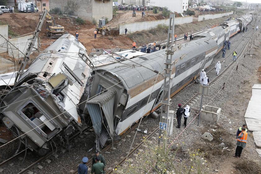 Morocco Train Derails © ANSA/AP