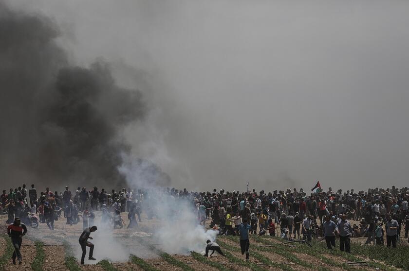 Clashes by Gaza-Israeli border © ANSA/EPA