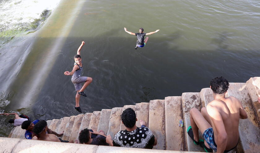 Hot weather in Egypt © ANSA/EPA