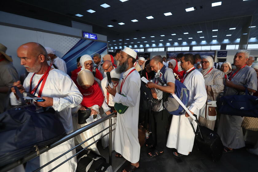 Departure of Tunisian pilgrims for the annual Hajj © ANSA/EPA