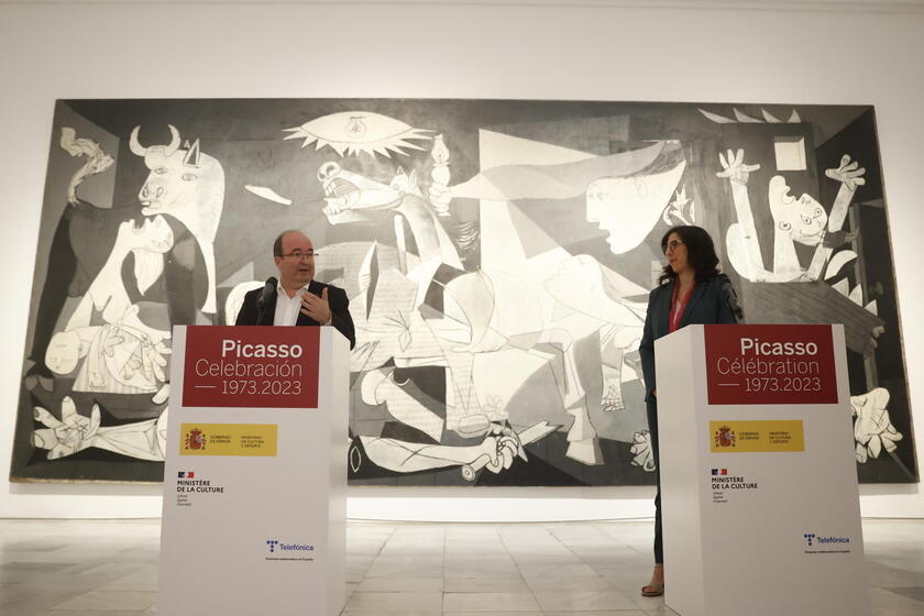 Spanish, French culture ministers kick off event for Picasso 's 50th death anniversary © ANSA/EPA