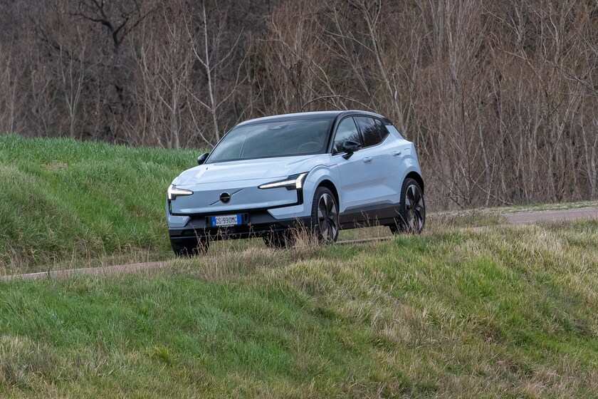La prova della Volvo EX30 sulle colline bolognesi - RIPRODUZIONE RISERVATA