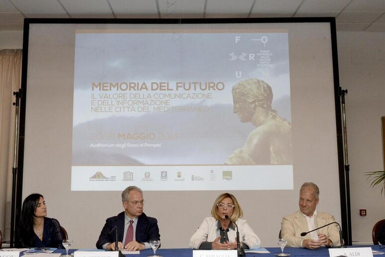 Uno dei dibattiti al convegno organizzato dall 'ANSA a Pompei (Foto: Ciro Fusco) - RIPRODUZIONE RISERVATA