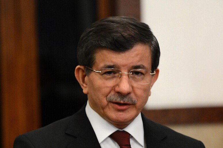 Il primo ministro turco  Ahmet Davutoglu © ANSA/AP