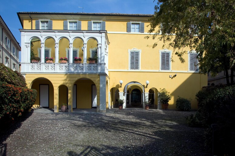 Invito a Palazzo , tra i nuovi Palazzi : EMILIA ROMAGNA, Parma, Palazzo Bossi Bocchi (2) -     ALL RIGHTS RESERVED