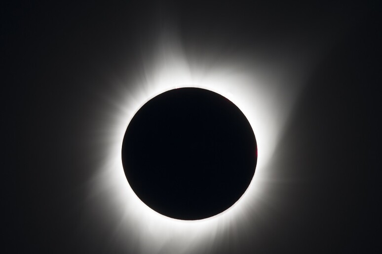 Eclissi totale di Sole (fonte: NASA Goddard Space Flight Center) - RIPRODUZIONE RISERVATA