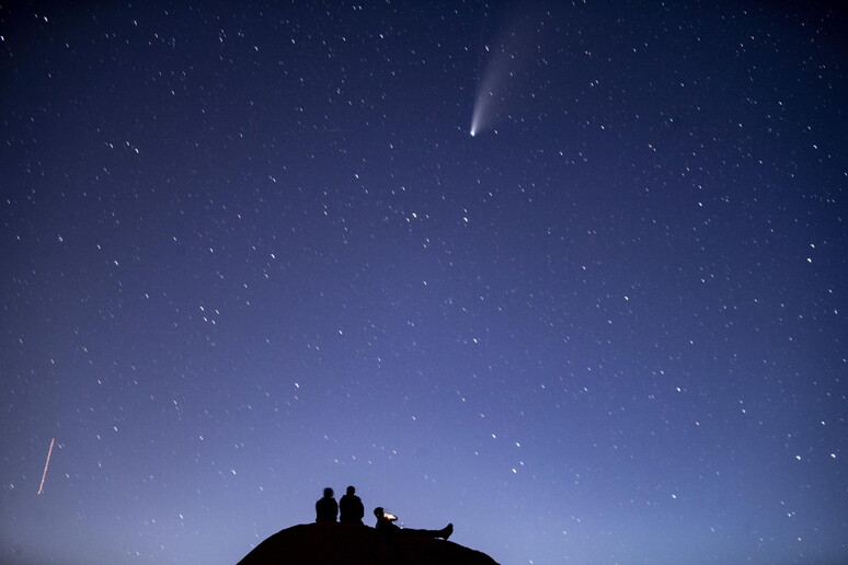 La cometa Neowise vista dal Nord America © ANSA/EPA