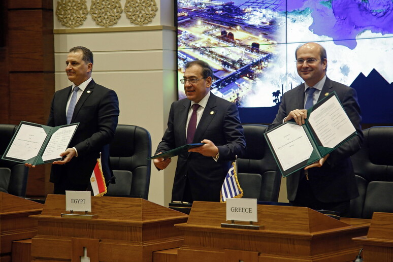 La firma nel gennaio 2020 della Carta del  'Forum del gas del Mediterraneo orientale ' -     RIPRODUZIONE RISERVATA