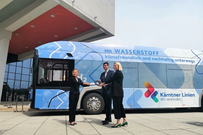 Solaris, al via in Austria test con autobus a idrogeno - RIPRODUZIONE RISERVATA