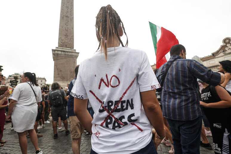 'No Green Pass ', al via sit-in IoApro a Roma - RIPRODUZIONE RISERVATA