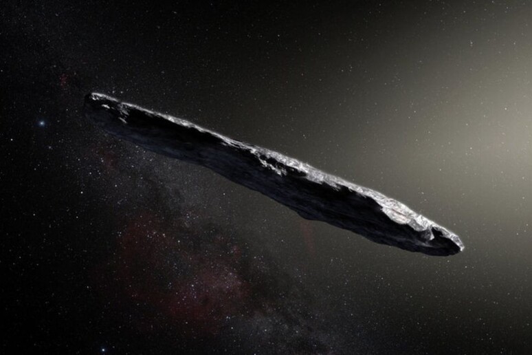 Rappresentazione artistica del misterioso oggetto avvistato nel Sistema Solare e chiamato Oumuamua (fonte: M Kornmesser/ESO) - RIPRODUZIONE RISERVATA