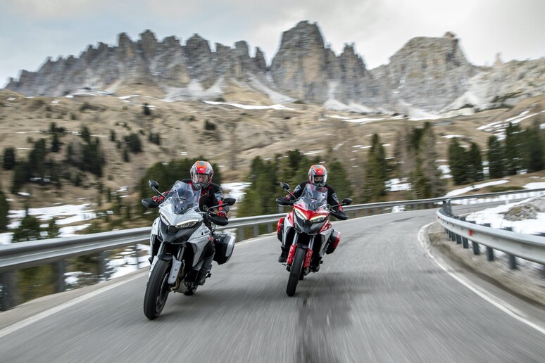 Ducati, con Multistrada Tour alla scoperta delle Alpi - RIPRODUZIONE RISERVATA