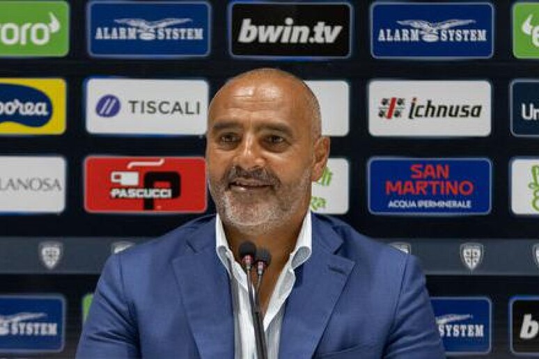 Calcio: l 'allenatore del Cagliari Fabio Liverani - RIPRODUZIONE RISERVATA