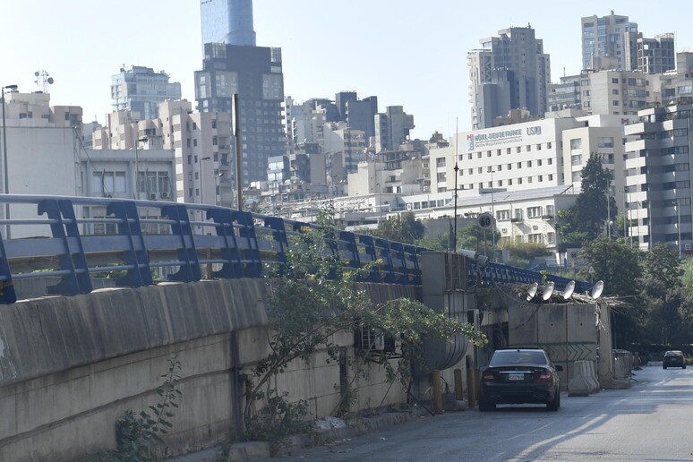 Una veduta del centro di detenzione nel centro di Beirut dal quale sono evasi 31 detenuti © ANSA/EPA